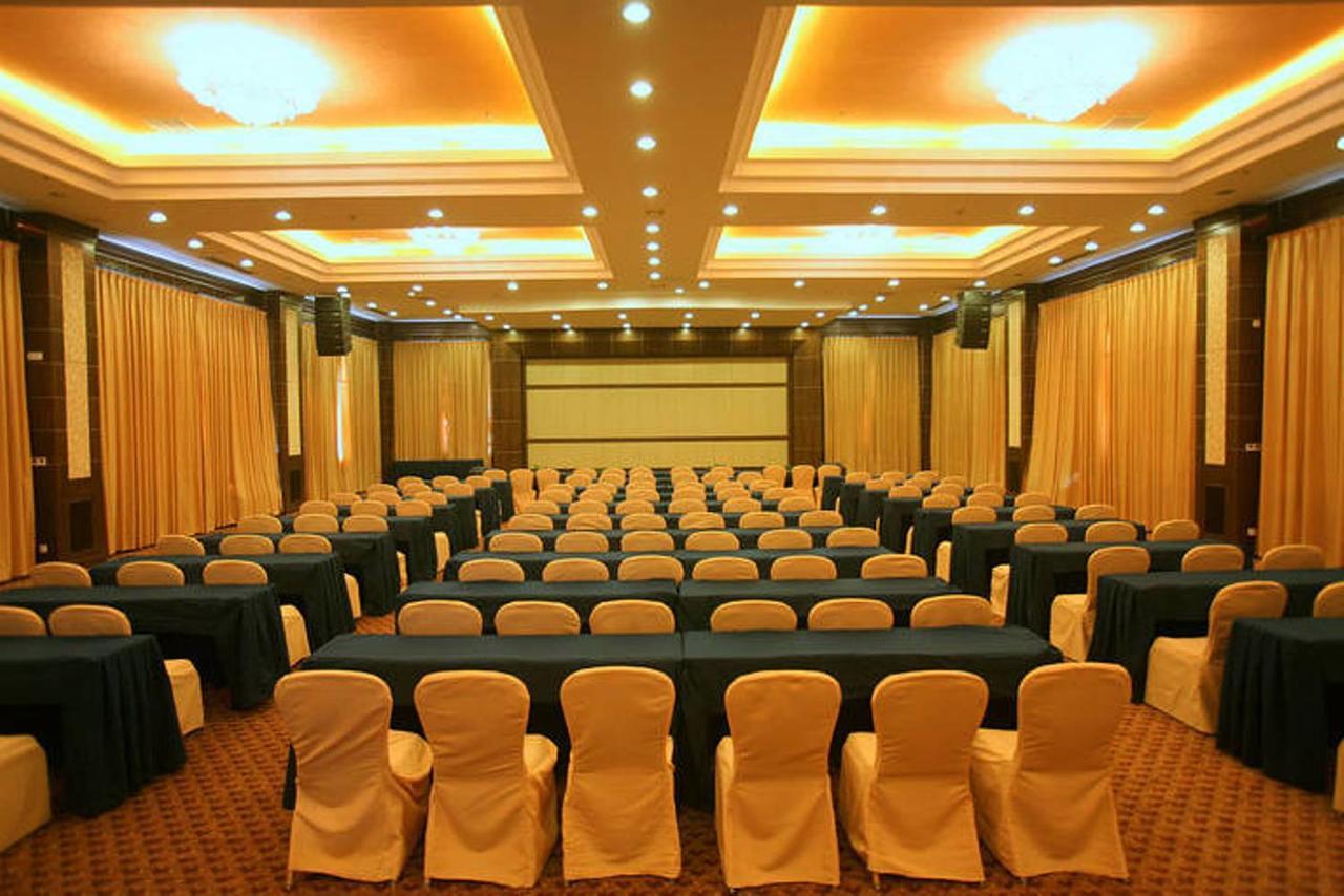 Grand Soluxe Hotel Huangshan Exterior photo